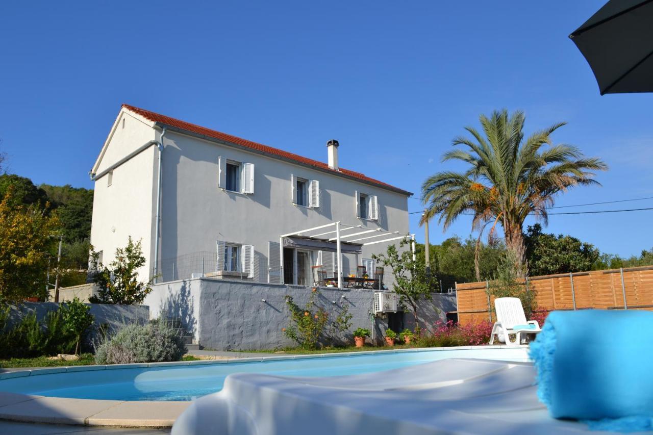 Holiday Home On Dugi Otok - Otok Brbinj ภายนอก รูปภาพ