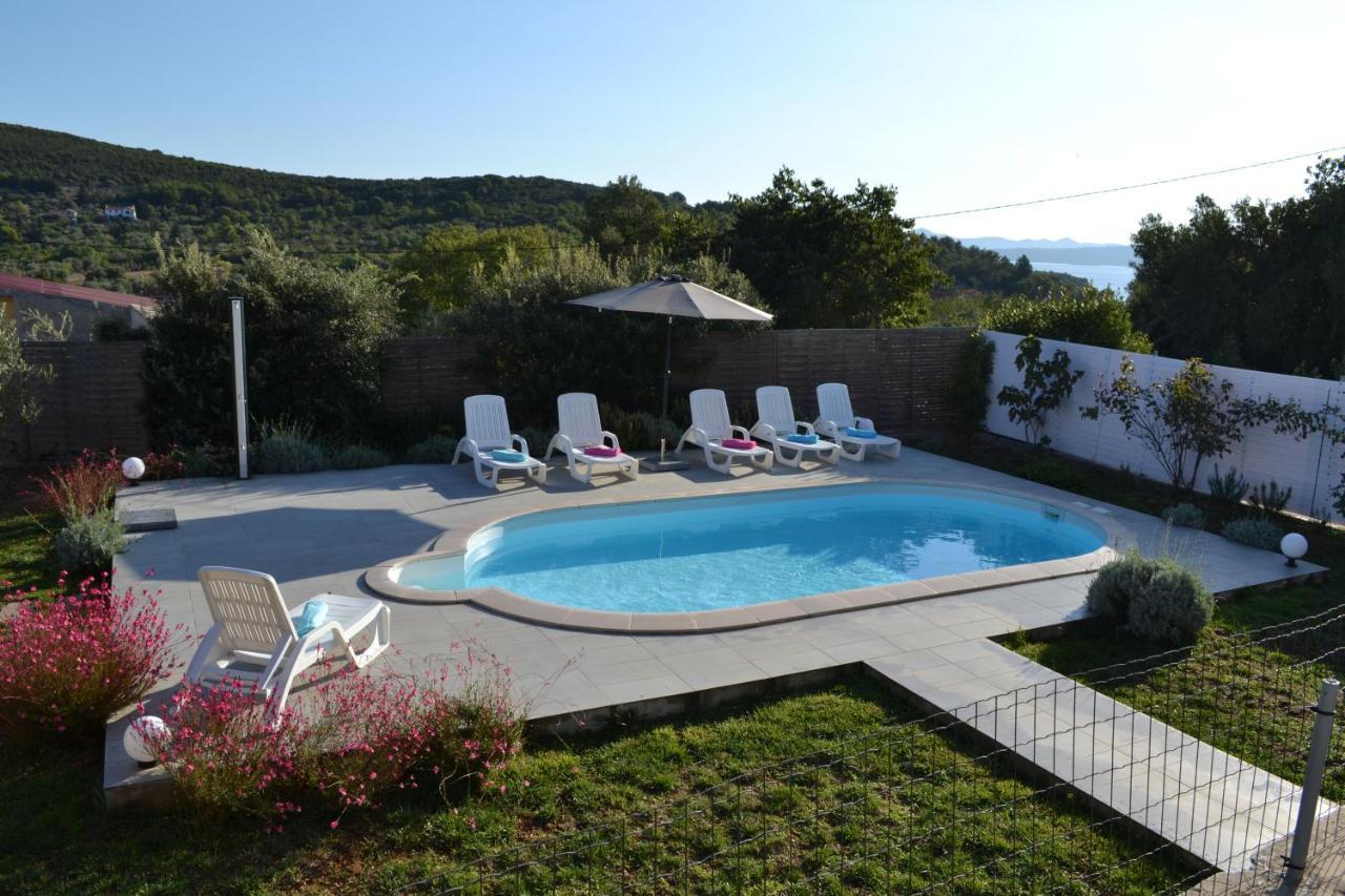 Holiday Home On Dugi Otok - Otok Brbinj ภายนอก รูปภาพ