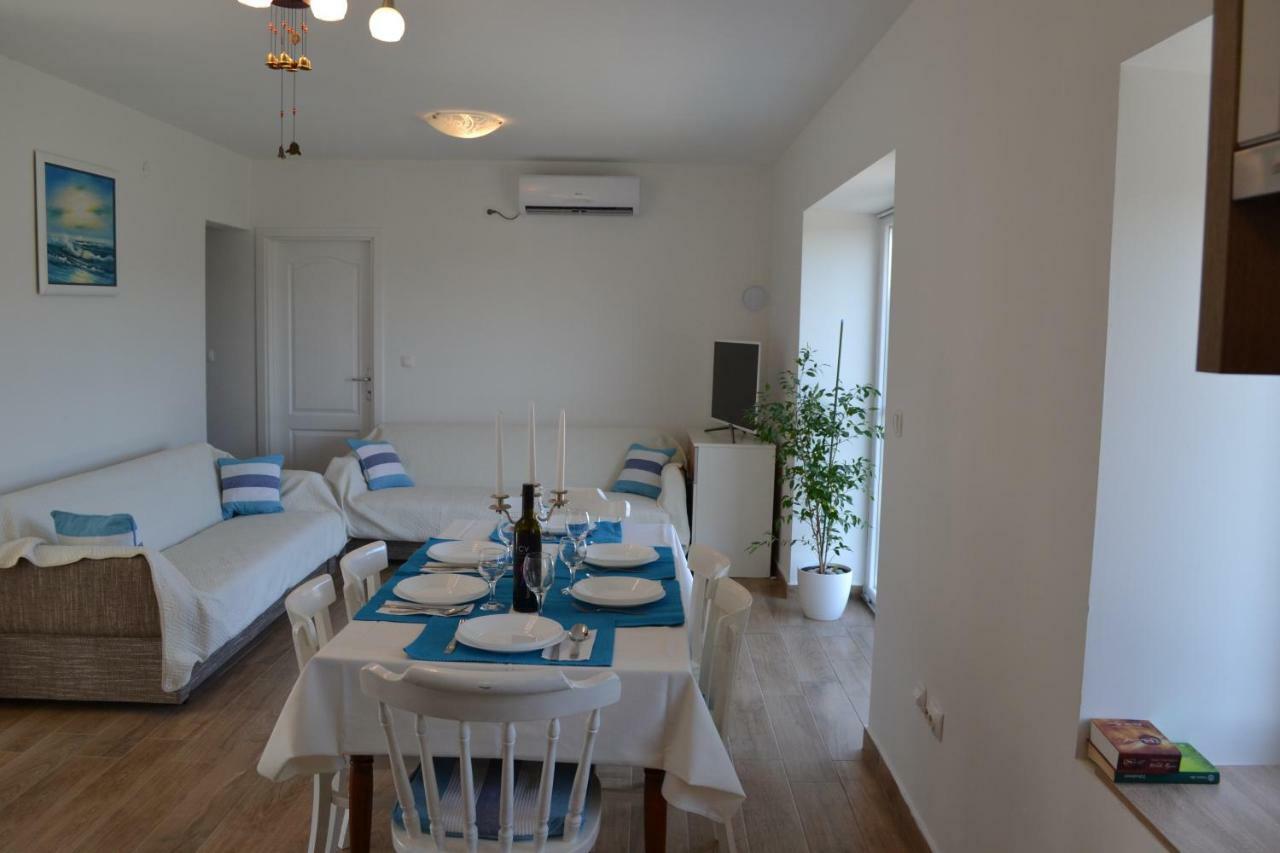 Holiday Home On Dugi Otok - Otok Brbinj ภายนอก รูปภาพ